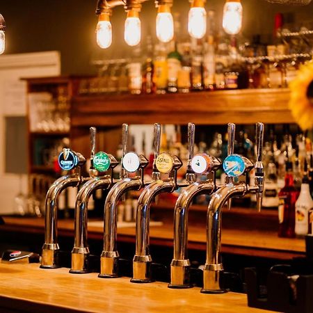 The Cricketers Arms Hotel Quendon ภายนอก รูปภาพ